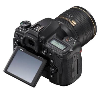 NIKON D780 DSLR Camera with AF-S NIKKOR 24-120 mm f/4G ED VR Lens